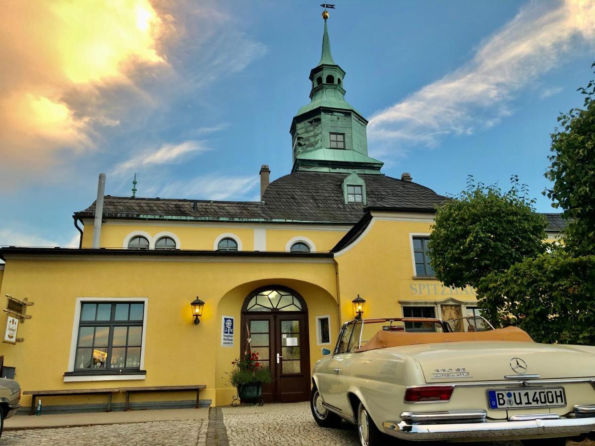 Готель Spitzhaus Радебойль Екстер'єр фото